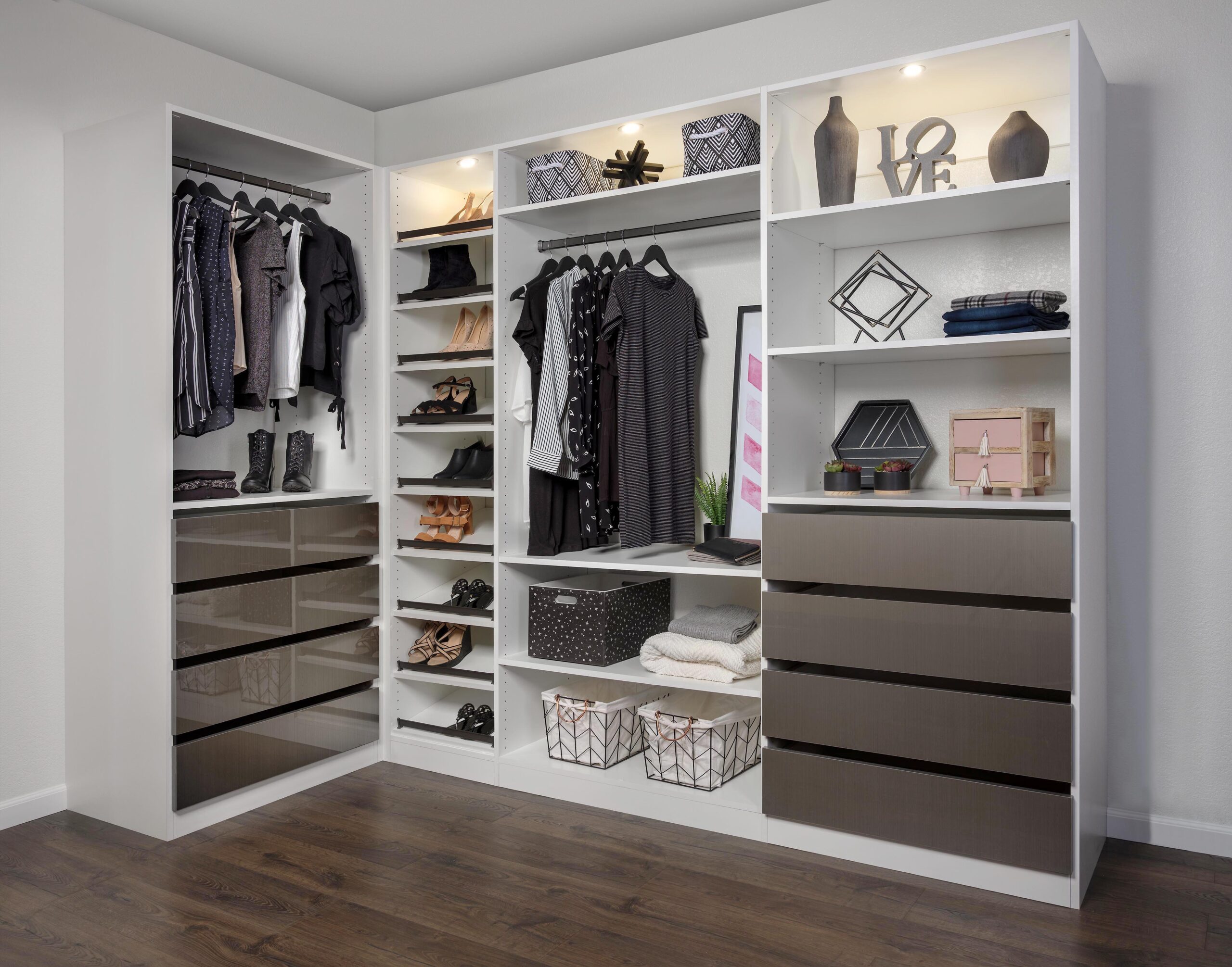 Mercury-White-Closet-warobe-ottawa