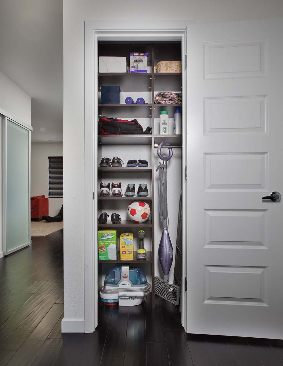 closet-system-for-small-space-ottawa