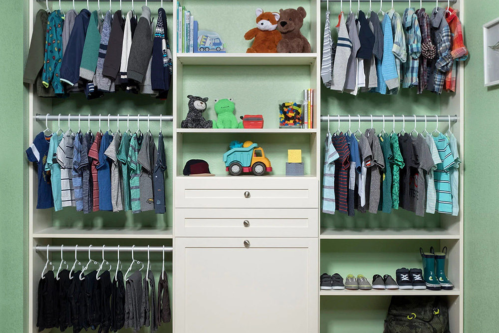 kids reach in closet in ottawa